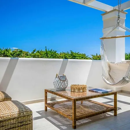 וילה Ai Helis Beach House סבורונטה